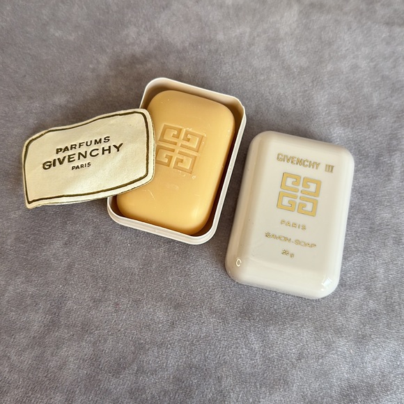 Vintage Givenchy III Savon Soap 35g - Picture 2 of 5
